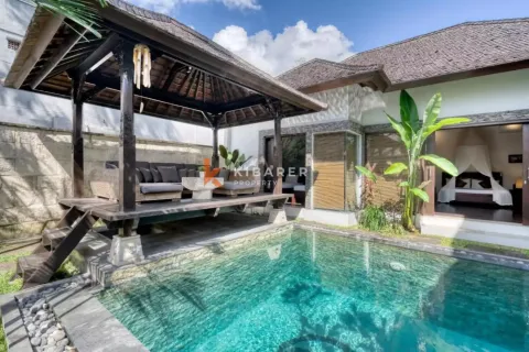 4 bedrooms Villa in Badung, Indonesia No. 11982 2