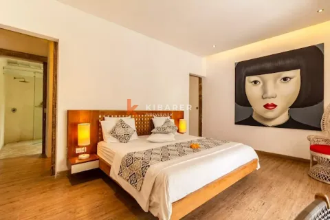 4 bedrooms Villa in Seminyak, Badung, Indonesia No. 11984 23