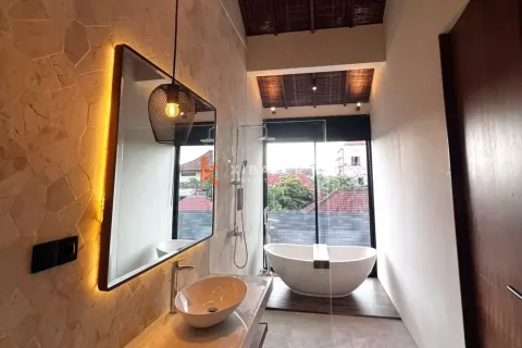 3 bedrooms Villa in Canggu, Badung, Indonesia No. 12310 11