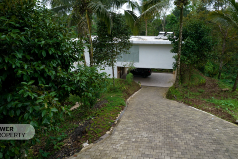 9 bedrooms Villa in Tabanan,  No. 9327 1