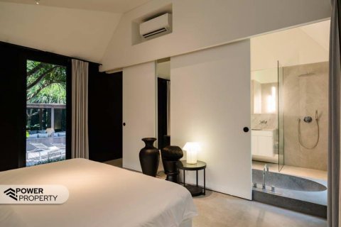 3 bedrooms Villa in Tampaksiring, Gianyar,  No. 9326 25