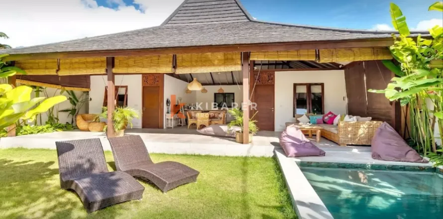2 bedrooms Villa in Kerobokan, Badung, Indonesia No. 12190