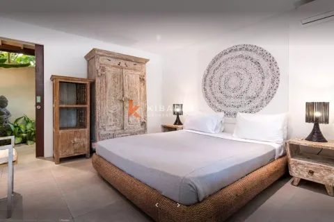 2 bedrooms Villa in Kerobokan, Badung, Indonesia No. 12190 12