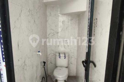 3 bedrooms House in Cengkareng, Jakarta, Indonesia No. 13427 9