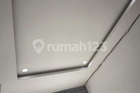 3 bedrooms House in Cengkareng, Jakarta, Indonesia No. 13427 5