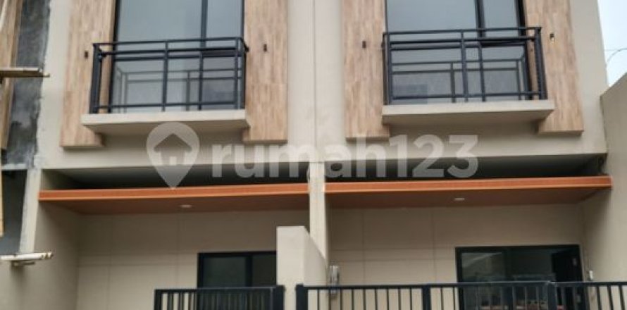 3 bedrooms House in Jakarta, Indonesia No. 13428