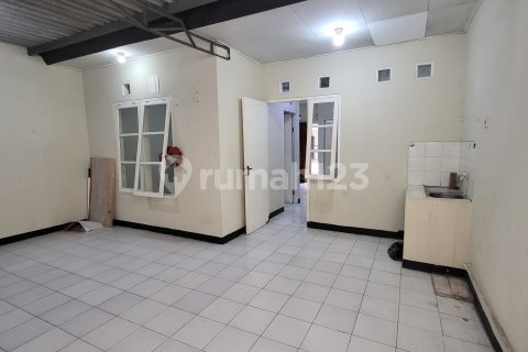2 bedrooms House in Cipondoh, Tangerang City, Indonesia No. 13426 15