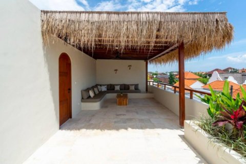 Вилла с 3 спальнями в Kerobokan, Бадунг,  № 1799 20