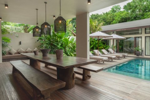 5 bedrooms Villa in South Kuta, Badung, Indonesia No. 8832 12