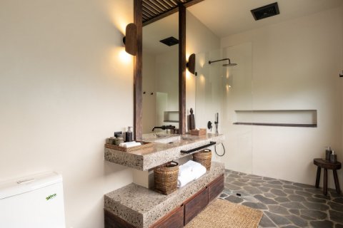 5 bedrooms Villa in South Kuta, Badung, Indonesia No. 8832 20