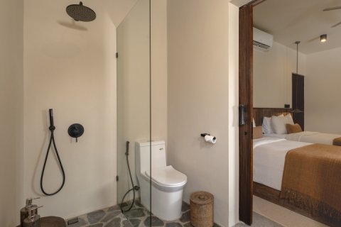 5 bedrooms Villa in South Kuta, Badung, Indonesia No. 8832 27