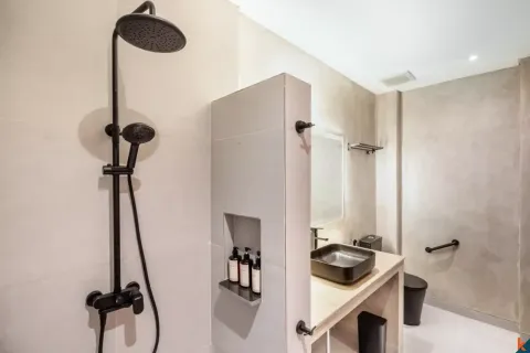 3 bedrooms Villa in Legian, Kuta, Badung, Indonesia No. 13305 16