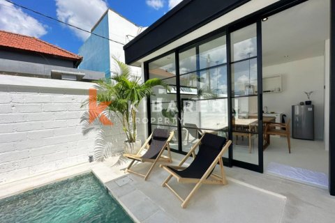 3 bedrooms Villa in Canggu, Badung, Indonesia No. 12232 2