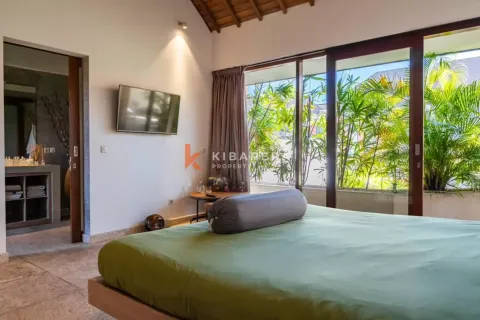 3 bedrooms Villa in Tibubeneng, Badung, Indonesia No. 12233 16