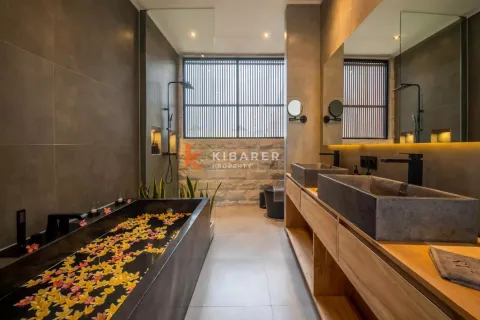 3 bedrooms Villa in Tibubeneng, Badung, Indonesia No. 12229 18