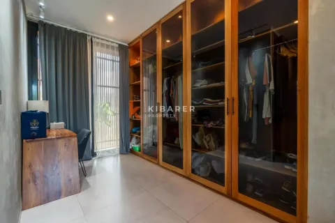 3 bedrooms Villa in Tibubeneng, Badung, Indonesia No. 12229 17