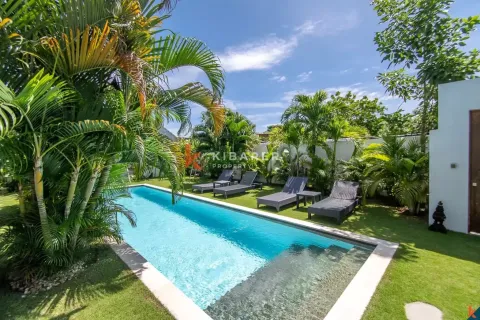 3 bedrooms Villa in Kerobokan, Badung, Indonesia No. 12231 13