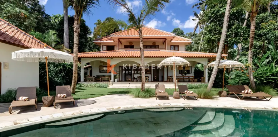 5 bedrooms Villa in Kediri, Indonesia No. 11864