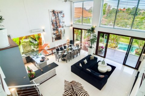 4 bedrooms Villa in Badung, Indonesia No. 11865 16