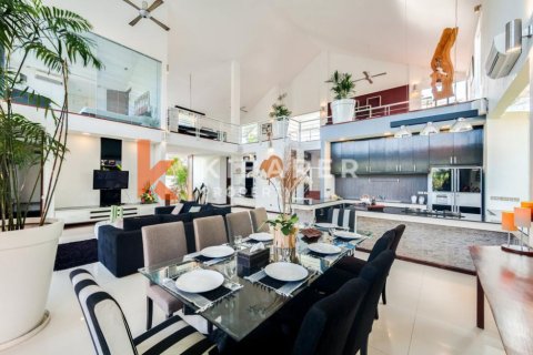 4 bedrooms Villa in Badung, Indonesia No. 11865 26