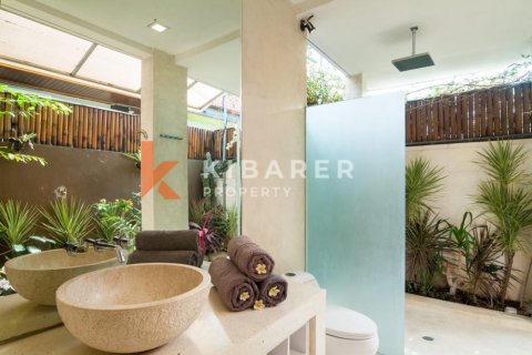 4 bedrooms Villa in Badung, Indonesia No. 11865 24