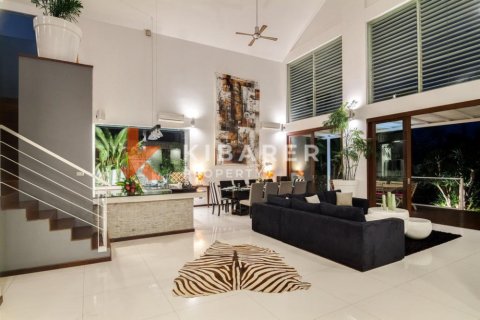 4 bedrooms Villa in Badung, Indonesia No. 11865 27