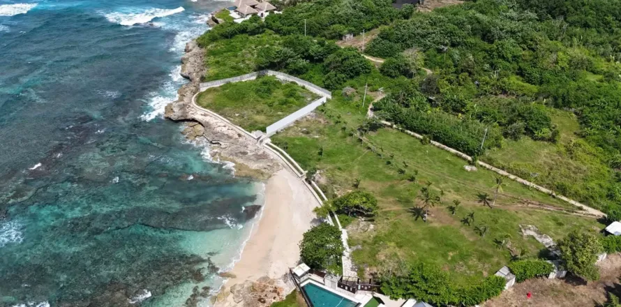 Земельный участок в Nusa Lembongan, Клунгкунг, Индонезия № 13254