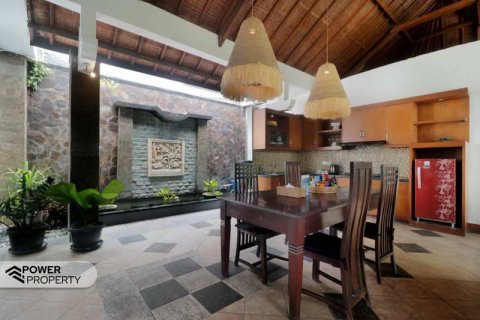 Вилла с 17 спальнями в Seminyak, Бадунг, Индонезия № 13570 12