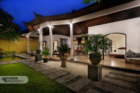 Вилла с 17 спальнями в Seminyak, Бадунг, Индонезия № 13570 13