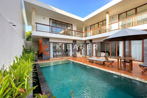4 bedrooms Villa in Tibubeneng, Badung, Indonesia No. 13224 1