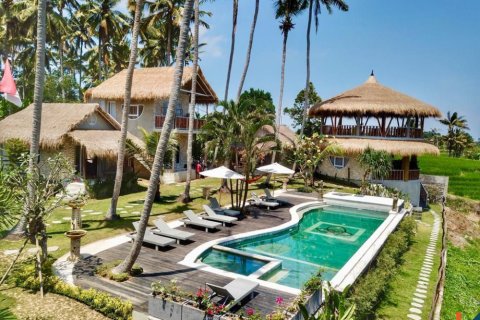 10 bedrooms Villa in Kediri, Indonesia No. 11330