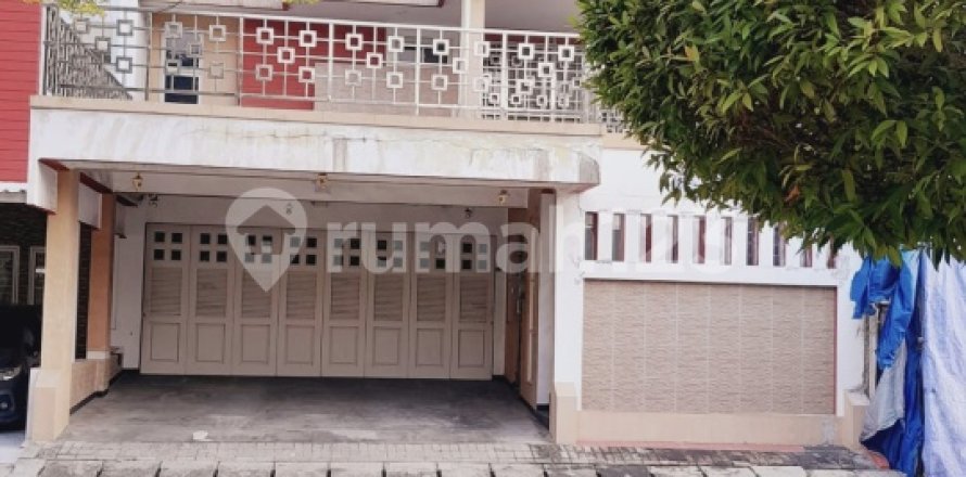 Дом с 6 спальнями в Cengkareng, Джакарта,  № 9373