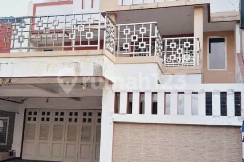 Дом с 6 спальнями в Cengkareng, Джакарта,  № 9373 7