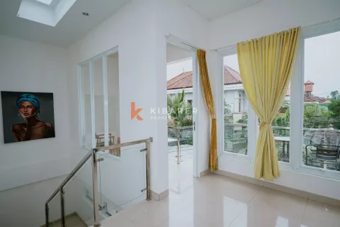 4 bedrooms Villa in Kuta, Badung, Indonesia No. 12207 10