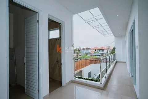 4 bedrooms Villa in Kuta, Badung, Indonesia No. 12207 8