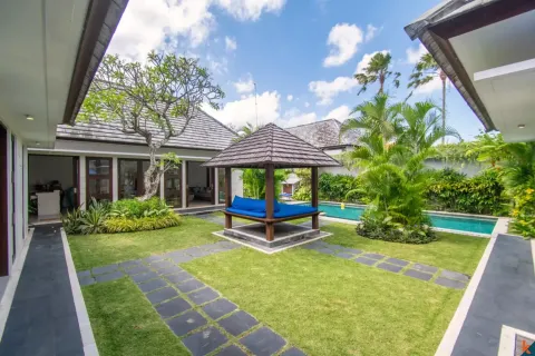 Вилла с 3 спальнями в Seminyak, Бадунг, Индонезия № 10217 10