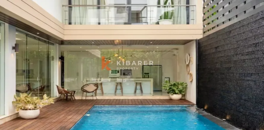 4 bedrooms Villa in Tibubeneng, Badung, Indonesia No. 11895