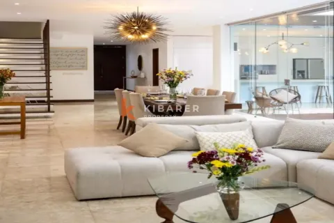 4 bedrooms Villa in Tibubeneng, Badung, Indonesia No. 11895 4
