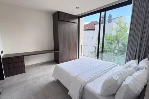 3 bedrooms Villa in Kerobokan, Badung, Indonesia No. 10213 12