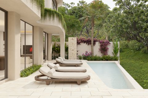 1376m2 Villa in South Kuta, Badung, Indonesia No. 13666 3