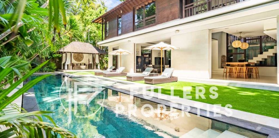 Studio Villa in Seminyak, Badung, Indonesia No. 13665