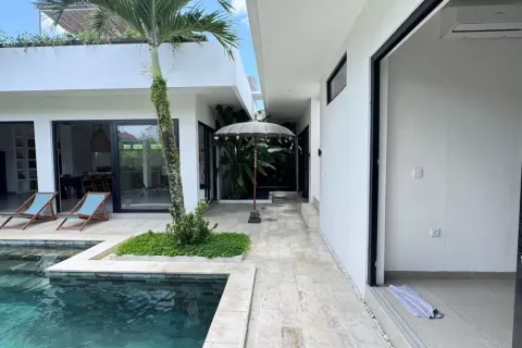 3 bedrooms Villa in Tumbak Bayuh, Mengwi, Badung, Indonesia No. 10656 2