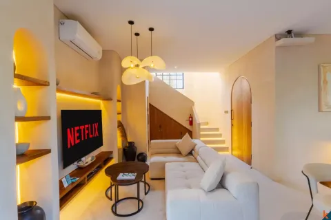 2 bedrooms Villa in Seminyak, Badung, Indonesia No. 10659 6