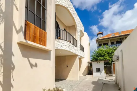 2 bedrooms Villa in Seminyak, Badung, Indonesia No. 10659 2