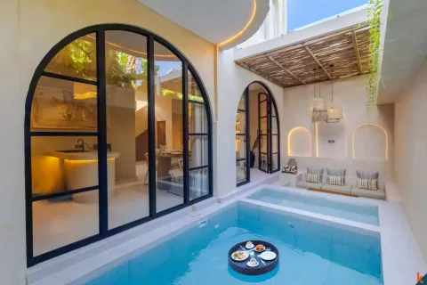 2 bedrooms Villa in Seminyak, Badung, Indonesia No. 10659 4
