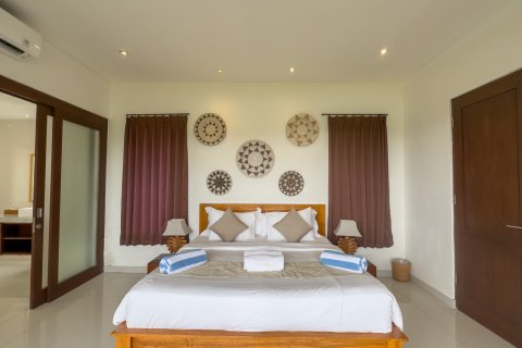 350m2 Villa in Badung, Indonesia No. 13702 19