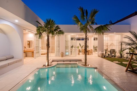 160m2 Villa in Badung, Indonesia No. 13699 10