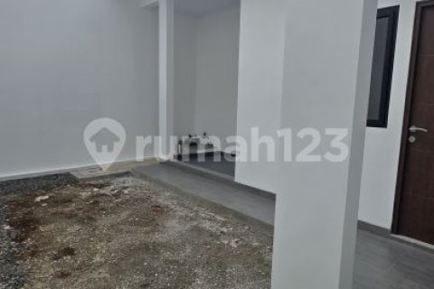 3 bedrooms House in Kembangan, Jakarta, No. 9395 6