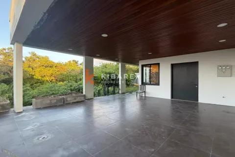 4 bedrooms Villa in Jimbaran, Badung, Indonesia No. 11790 23