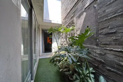 3 bedrooms Villa in Tibubeneng, Badung, Indonesia No. 11789 23